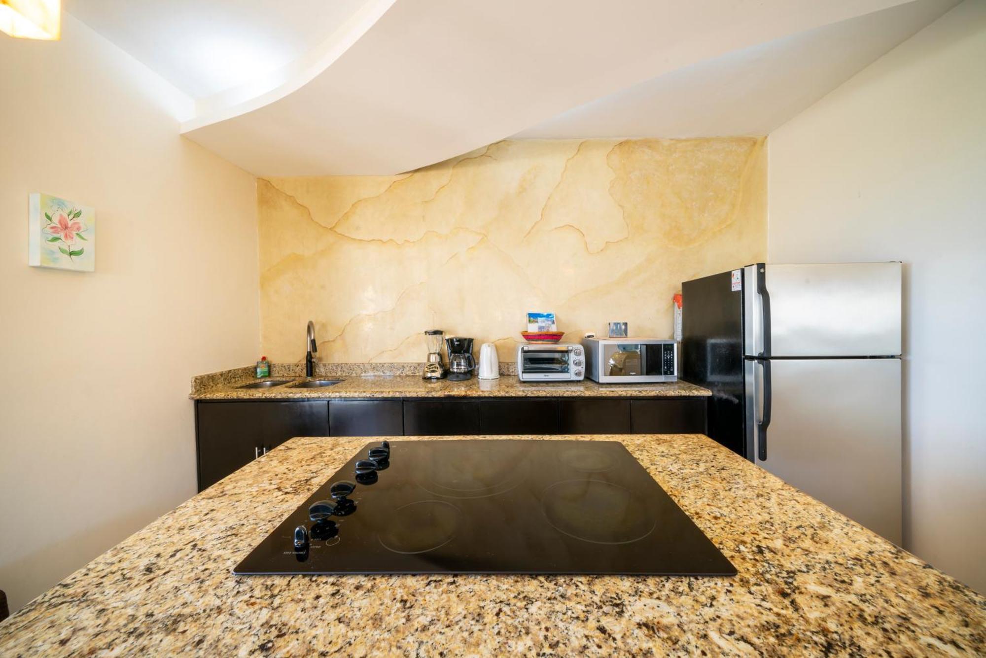 Beachfront 1 Bedroom Condo - El Faro, Surf 407 بلايا ديل كارمن المظهر الخارجي الصورة